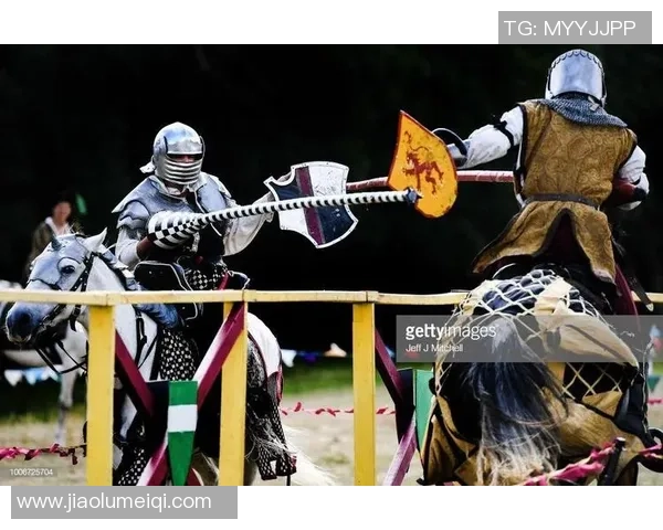 伊蒂哈德与扎巴汗的激烈对决揭示足球战术与团队合作的重要性