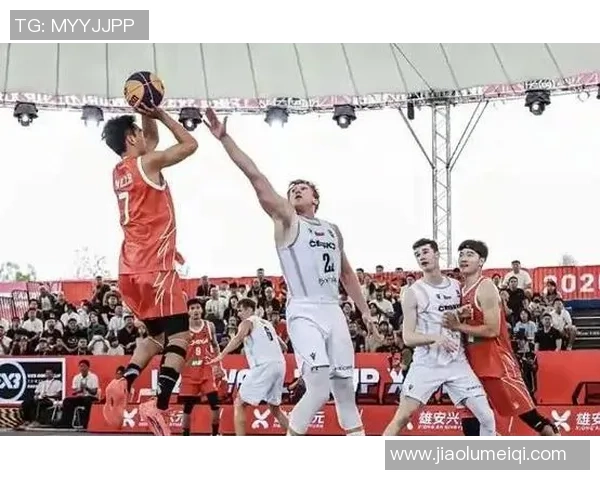 中国男篮迎战捷克队全力争胜展现实力与团队合作精神