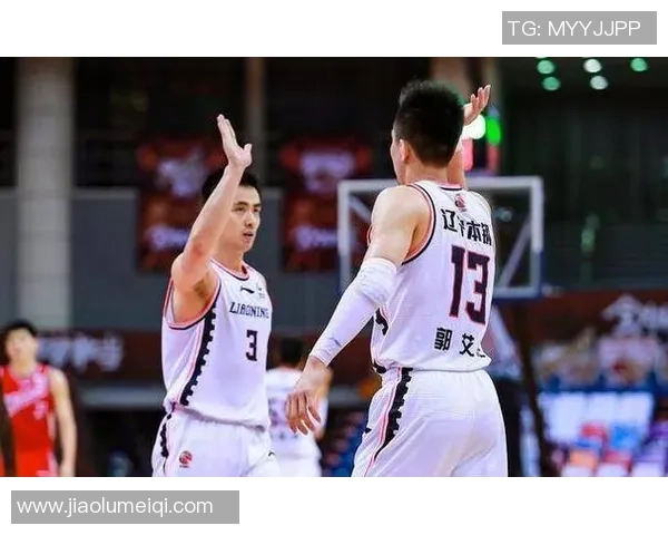 重庆篮球队阵地战分析：优劣势与未来发展方向探讨